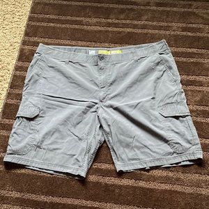 EUC MENS CARGO SHORTS